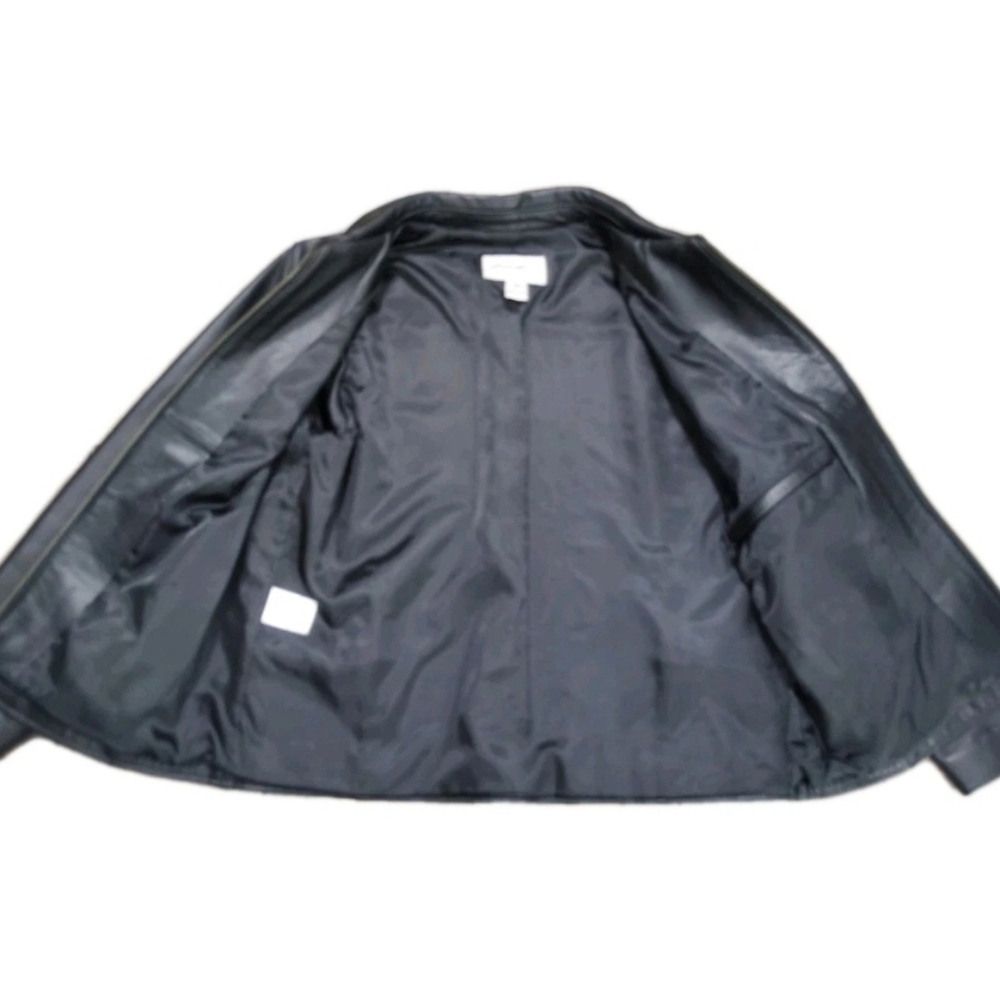 Eddie Bauer Women's Leather Jacket Size L. - Picture 5 of 11